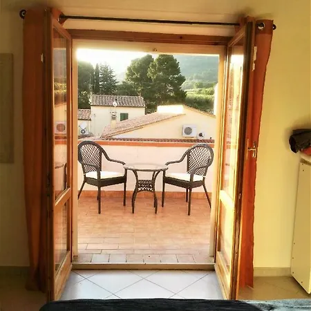Daire Attico Con Piscina Pivata A *