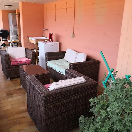 Attico Con Sauna E Piscina A Apartman *